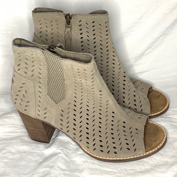 TOMS Tan Leather Peep Toe Ankle Booties - Picture 2 of 6